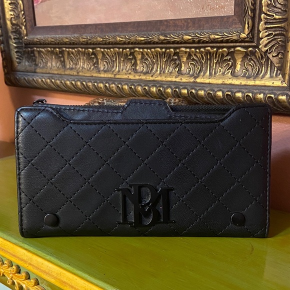 Badgley Mischka Handbags - Badgley Mischka Vegan Leather Black Quilted Wallet